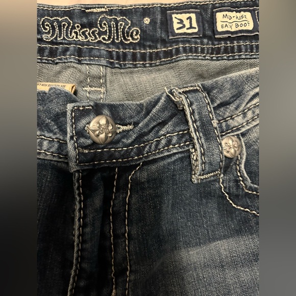 2000s Miss Me Rhinestone Cross Bootcut Jeans - Picture 8 of 9